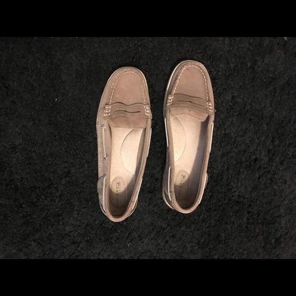 Comfortable Sperry women’s loafers - Picture 2 of 2